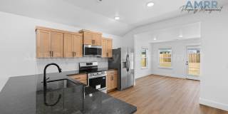 MOVE IN SPECIAL: Save $200/Month on a 12-Month Lease! Gallery 1