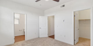 Hollister Village Gallery 20