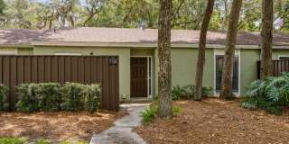 Mariners Walk - Easy walk to the beach Gallery 1