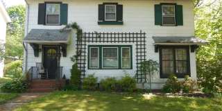 373 Claremont Gallery 1