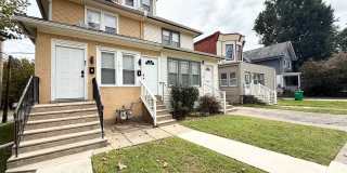 Charming 2-Bedroom Apartment in Lansdowne! Available NOW! Gallery 1