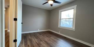 Remodeled Single Level 3 Bed, 2 Bath Home w/ 1 Car Garage Gallery 18