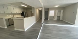 The Brentwood Collection Gallery 10