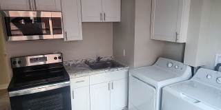 Spacious 3BR in Hartford’s Barry Square — 36 Whitmore St (3 bed / 1 bath) Gallery 23