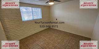 April Move in Special - Country Club & Fort Lowell area - 2 Beds 1 bath with AC Gallery 24
