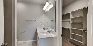 4 Bedroom 2 Bathroom 2 Car Garage Home in Oakdale School District Gallery 17