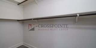 Luxury 3 bedroom, 3.5 Bath, 2 Car Garage Townhome- Fully Furnished! Gallery 21