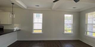 116 Whitaker Way N Gallery 3