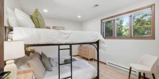 Luxury Lakefront House - Fully Furnished Gallery 18