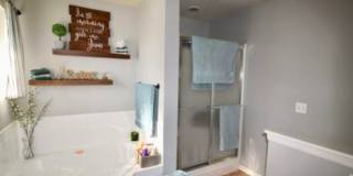 Spacious Five Bedroom Home! Gallery 10