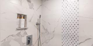 Full Ocean View, Fully Furnished Condo |Across from Surf Beach|Pool |Renovated |Heart of Kihei Gallery 23