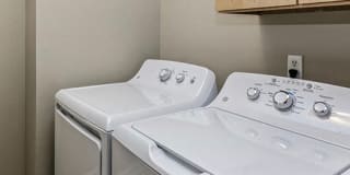 Whispering Hills Apartments Gallery 16