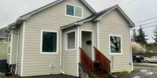 2-Bedroom, 1-Bathroom Unit Available in Multiplex Near Downtown Hillsboro Gallery 1