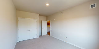 Boulevard Apartments & Townhomes Gallery 29