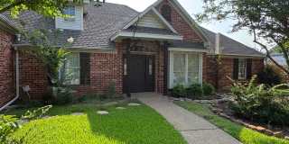 Beautiful Corner Lot Estate Gallery 1