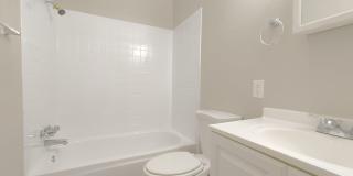 Home @ Valencia Gallery 14