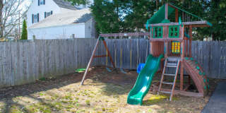 Gorgeous 4-Bed 2-Bath in Beaver Hills Gallery 29