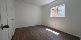 3 Bedroom home in SE Roseburg Gallery 12