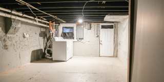 1649 Carswell St 1649 Carswell St Gallery 16