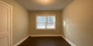 Room in 3 Bedroom Home at Remount Rd Gallery 23