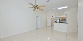 3/2 Beautiful Meadow Pointe Home Gallery 15
