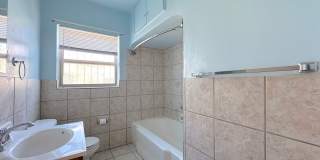 Central El Paso 3 bed with Refrig A/C and Hardwood Flooring! Gallery 21