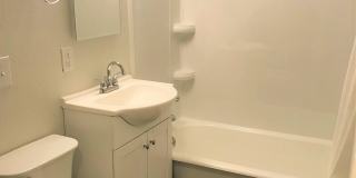 Sheridan Park/ East Bremerton 1 bed 1 bath duplex cottage Sheridan Park/ East Bremerton 1 bed 1 bath duplex cottage Gallery 14