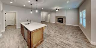 Beautiful 4 Bedroom 2 Bathroom Corner Lot Home in Yukon Schools Gallery 6