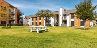 Clayton Pointe Gallery 35