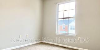 18231 Fox Chase Cir Gallery 25