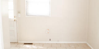 3 Bedroom 1 Bath Near Campus Gallery 9