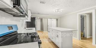 2845 3rd Ave SW, Gallery 10
