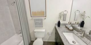 Sunrise Bluffs Apartment Homes Gallery 4