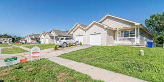 Fenced in yard! Gallery 3