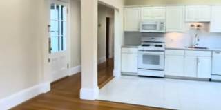Charming 3 Bedroom-No Broker Fee Gallery 1