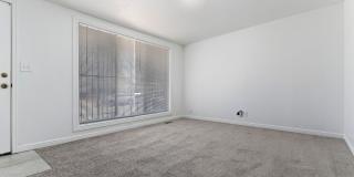 Updated 6 bedroom home is a must see!! Gallery 19