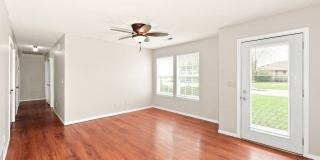 3-Bedroom, 1 Bath Single Family for Rent in Grain Valley, MO | Attached Garage & Modern Kitchen Gallery 4