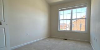 22489 CAMBRIDGEPORT Square Gallery 16