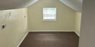 523 Hilltop Dr Gallery 6