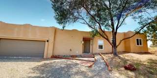 ✨ Charming 2-Bedroom Eldorado Home with Southwestern Warmth & Scenic Views ✨ Gallery 1