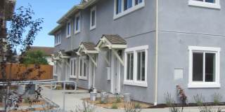 575 E. Newlove Dr. Townhomes Gallery 1