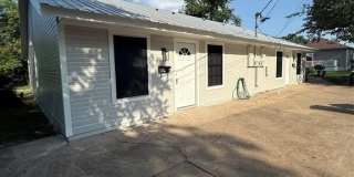 304 E Hickory Street Gallery 1