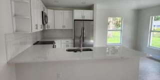 8003 Hibiscus Road Gallery 6