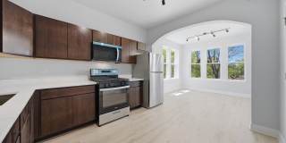 541 N Lawndale Avenue Gallery 4