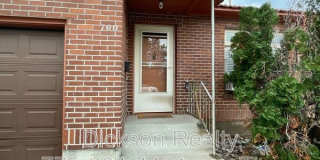 700 E. Taylor Street 700 E. Taylor Street Gallery 1
