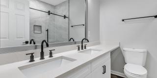 The Reserve at Meadowmont Apartments and Townhomes Gallery 15