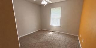 Beautiful 4 Bedroom home Gallery 21