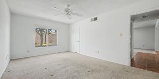2822 E WILLOW Avenue Gallery 21