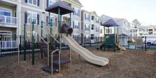 Briton Trace Apartments Gallery 85