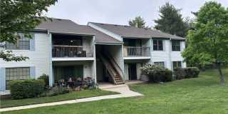 48 Crabapple Lane Gallery 1